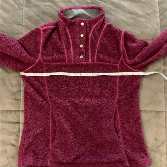 SOLD!  Kuhl Avalon Fleece Pullover - Picture 5 of 11